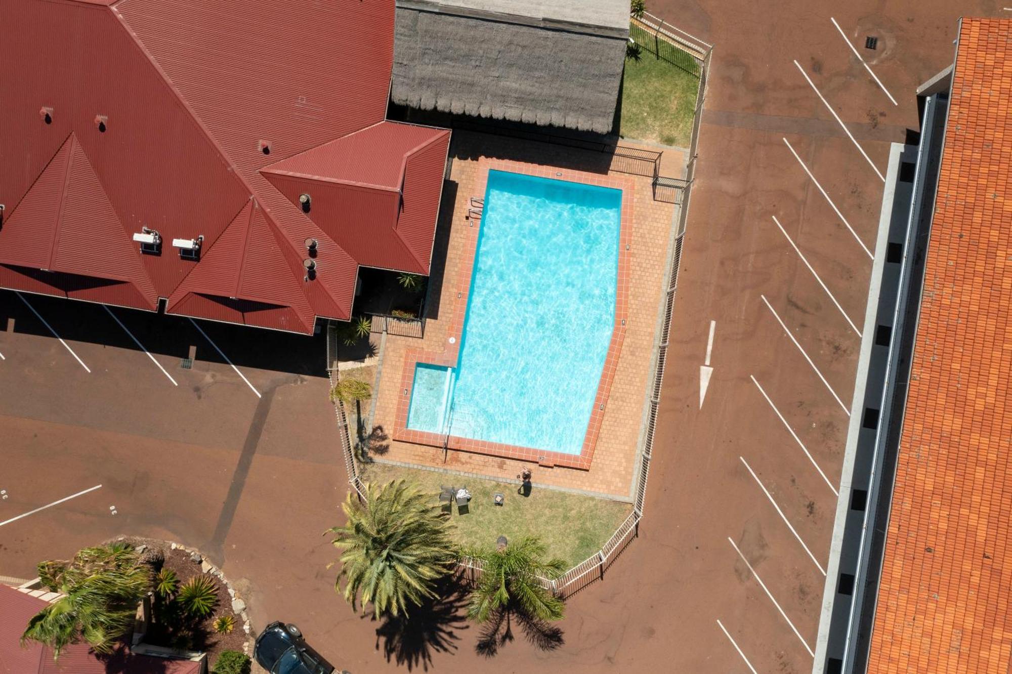 Bunbury Motel And Apartments Bagian luar foto