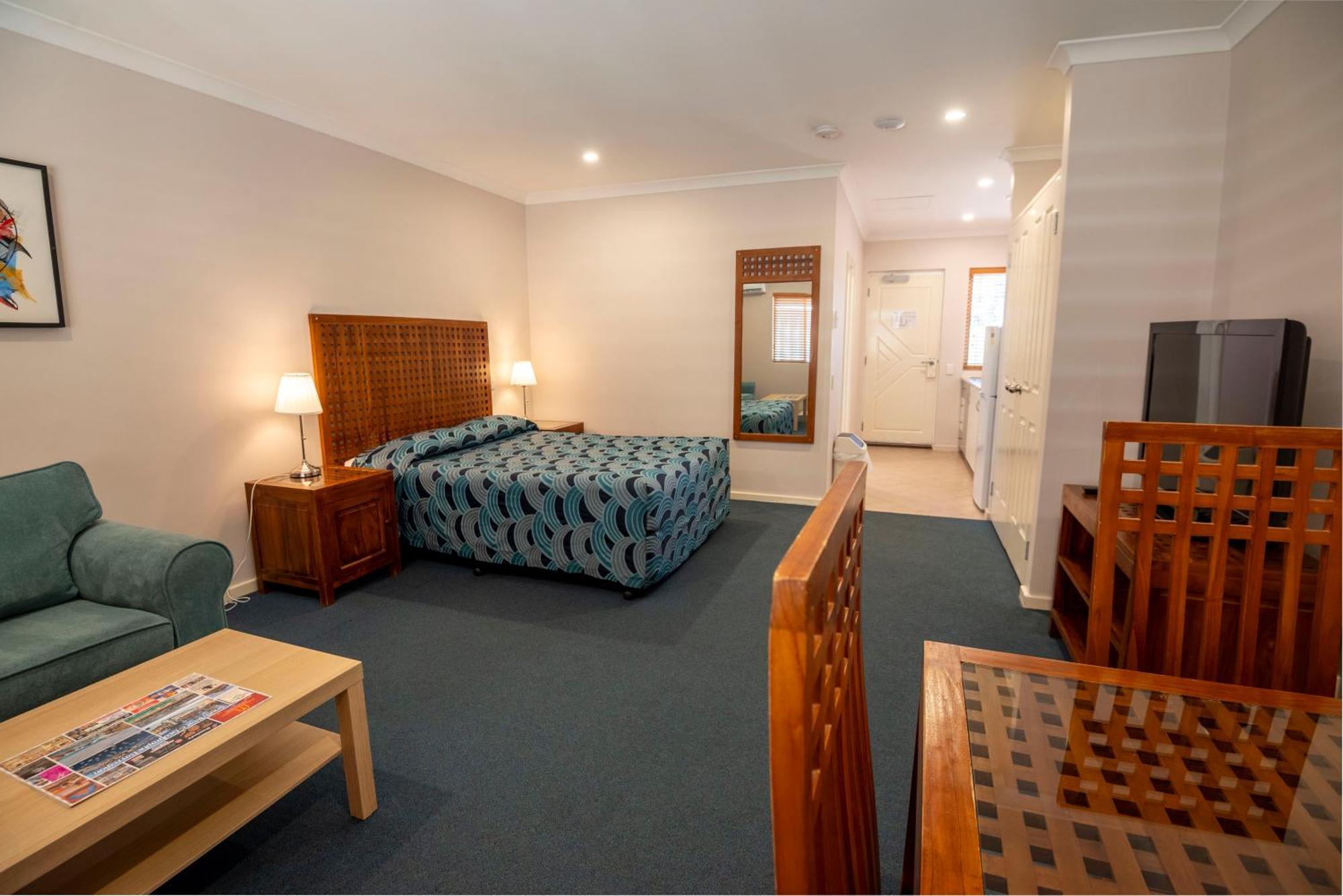 Bunbury Motel And Apartments Bagian luar foto